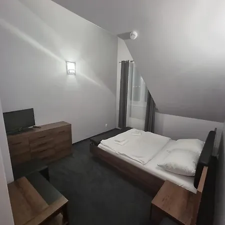 Jan Hotel 2*